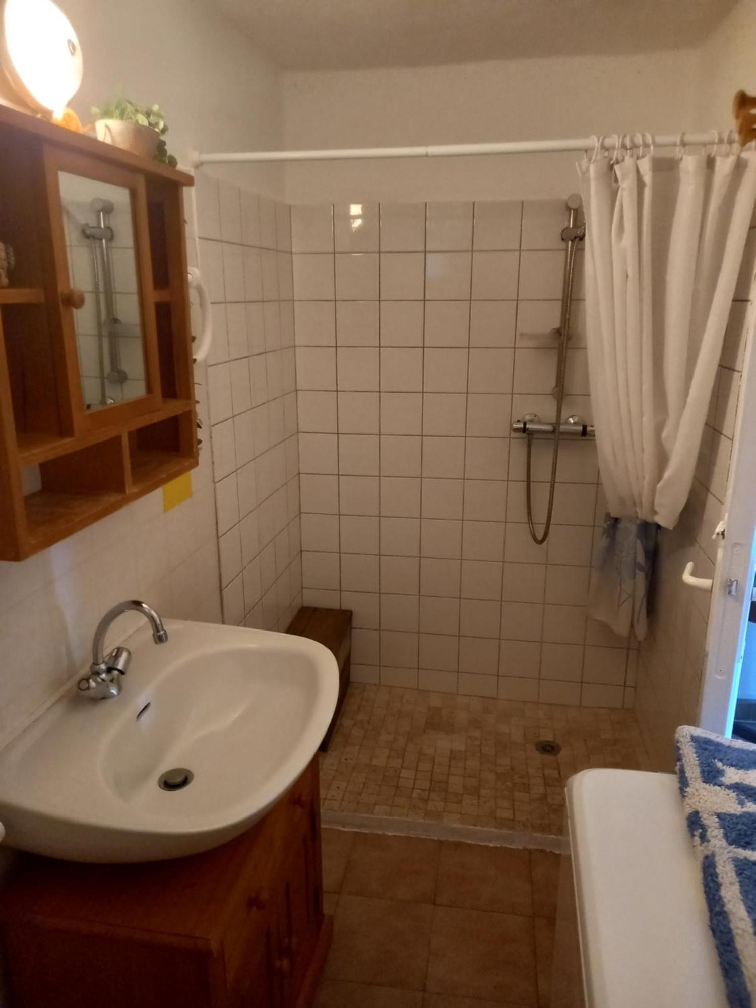 Appartement Climatise 35 M2 Pour 1 Couple - Piscine Partagee - بورتو فيكشْيو المظهر الخارجي الصورة